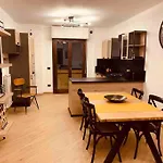 Διαμέρισμα Silvios House Nuovissimo Moderno Con Box Auto *