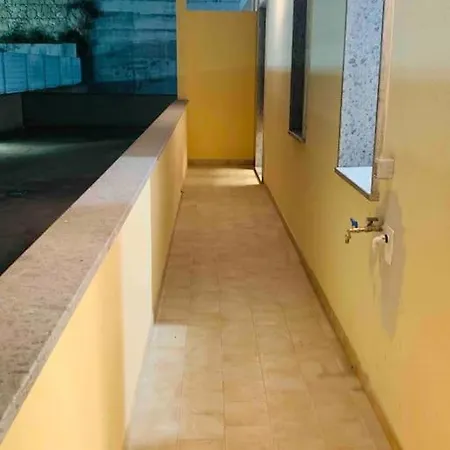 Silvios House Nuovissimo Moderno Con Box Auto Daire *